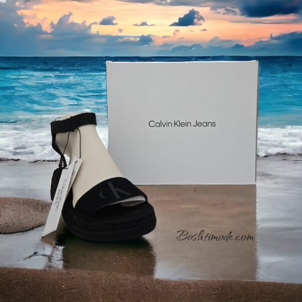 Calvin Klein Sandales à lanières noires